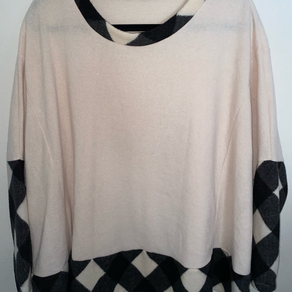 White Birch soft Cozy Checkered Top Large